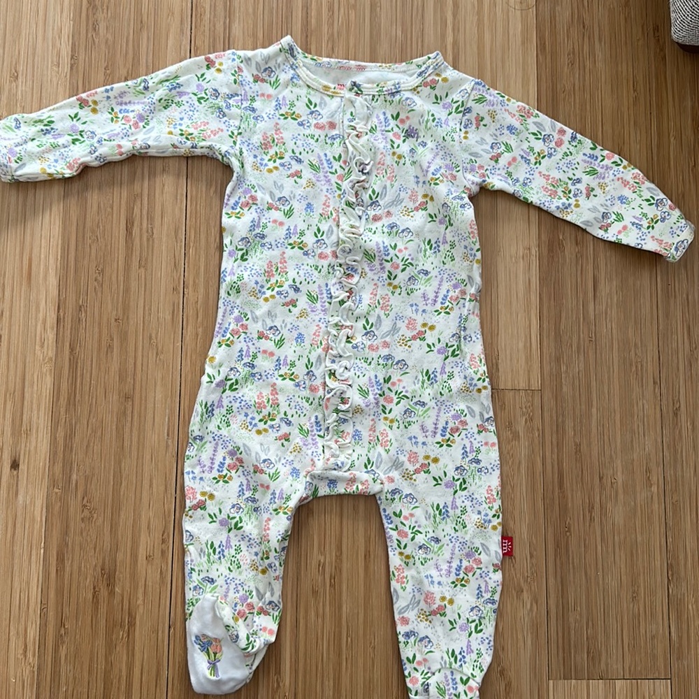 Washed but unworn Magnetic Me organic cotton magnetic footie 3-6 M